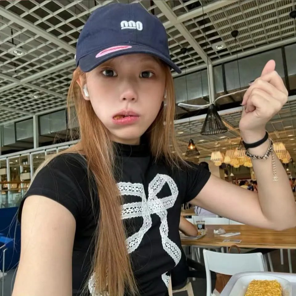 嘎喳嘎喳的鸟
